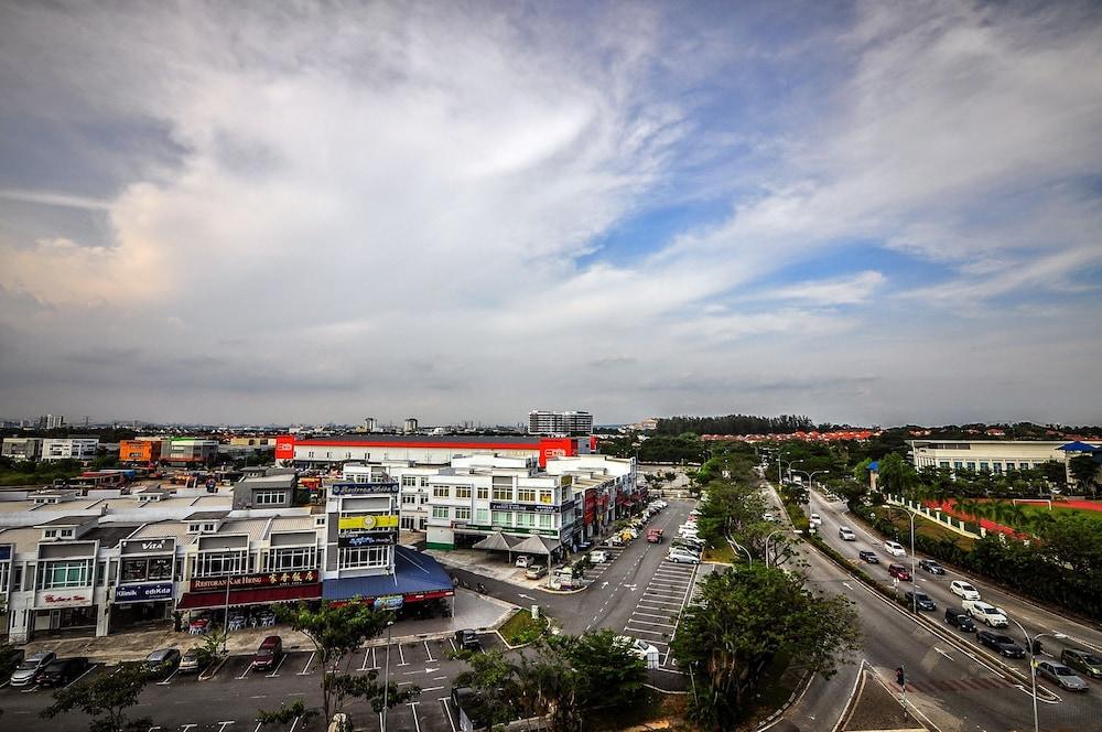 Le Garden Hotel Kota Kemuning Shah Alam Bagian luar foto